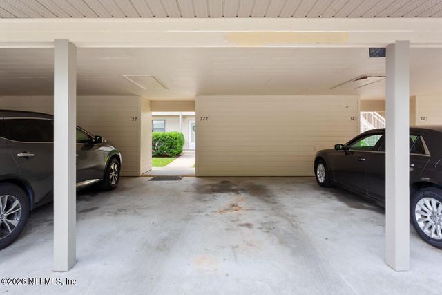 222 HIAWATHA Court 222, East Palatka, FL 32131