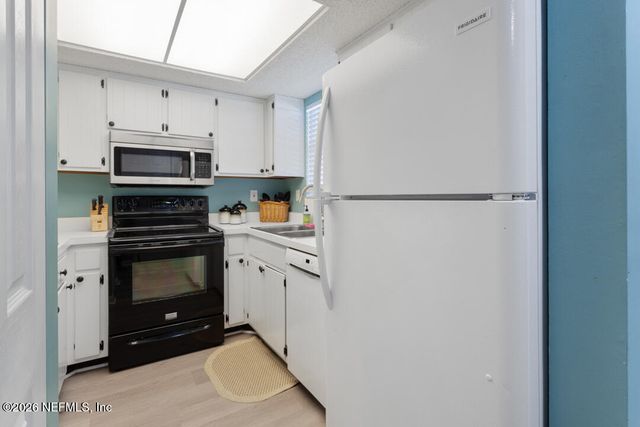 222 HIAWATHA Court 222, East Palatka, FL 32131