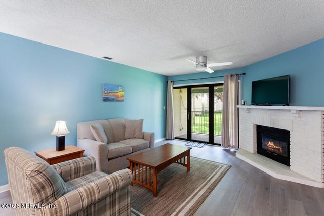 222 HIAWATHA Court 222, East Palatka, FL 32131