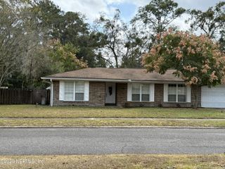 48 CANTERBURY Court, Orange Park, FL 32065