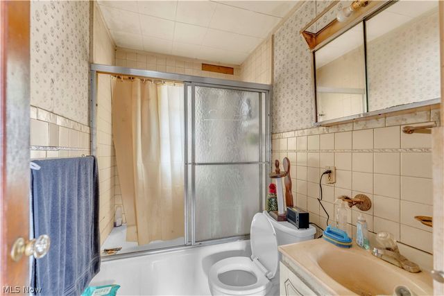 12518 Leeila Avenue, Cleveland, OH 44135