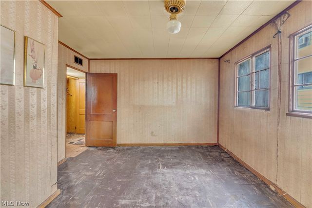 12518 Leeila Avenue, Cleveland, OH 44135