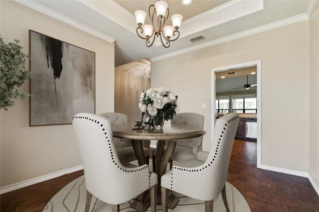 304 Jake DR, Jarrell, TX 76537