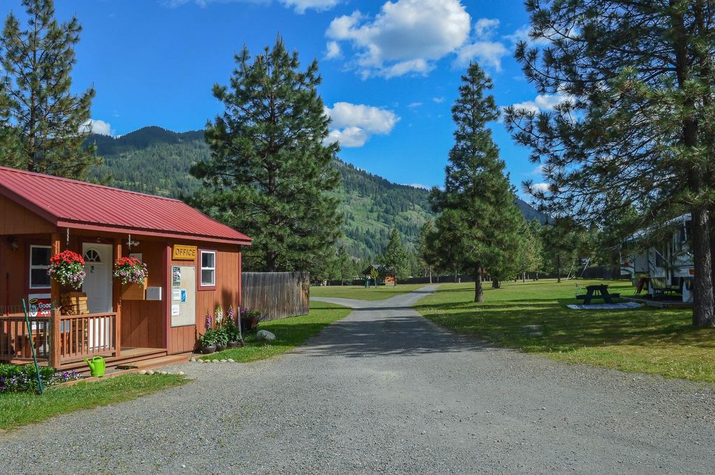 26430 395 Hwy, Kettle Falls, WA 99141