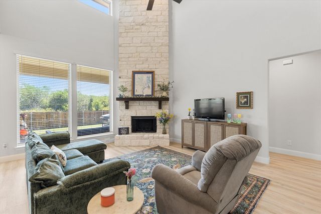 805 Willowbanks Drive, Nevada, TX 75173