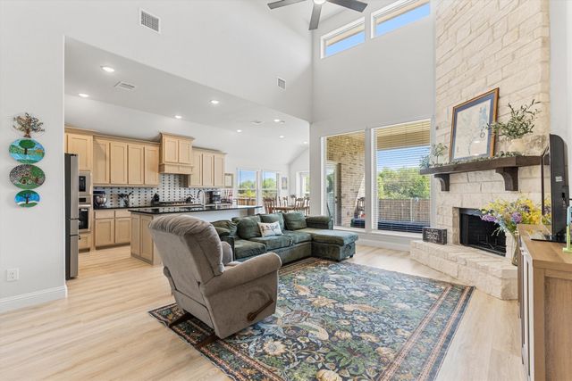 805 Willowbanks Drive, Nevada, TX 75173