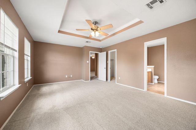 12033 Kilmartin LN, Austin, TX 78754