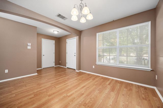 12033 Kilmartin LN, Austin, TX 78754