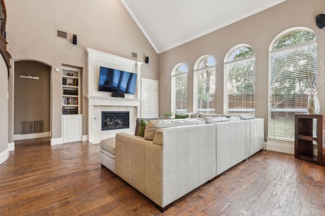 823 Edgewood Drive, Keller, TX 76248