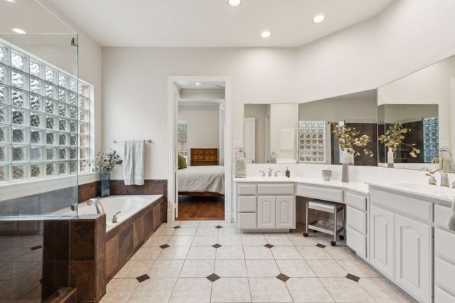 823 Edgewood Drive, Keller, TX 76248