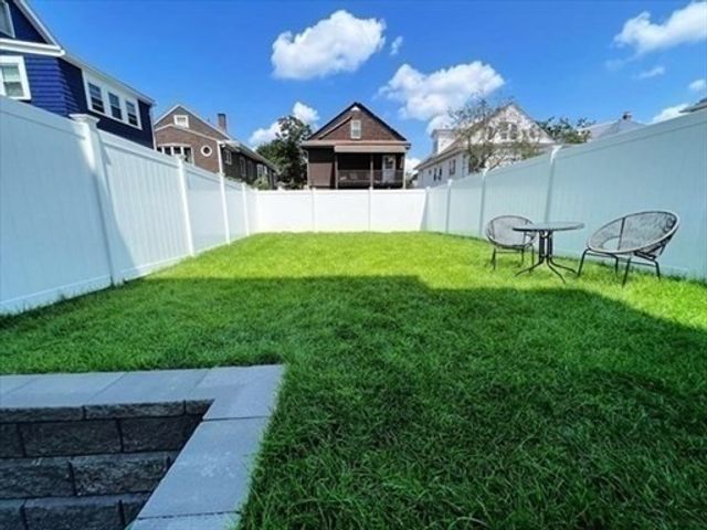 11-13 Lowell St 11B, Arlington, MA 02476