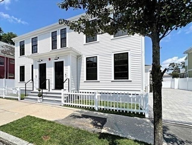 11-13 Lowell St 11B, Arlington, MA 02476