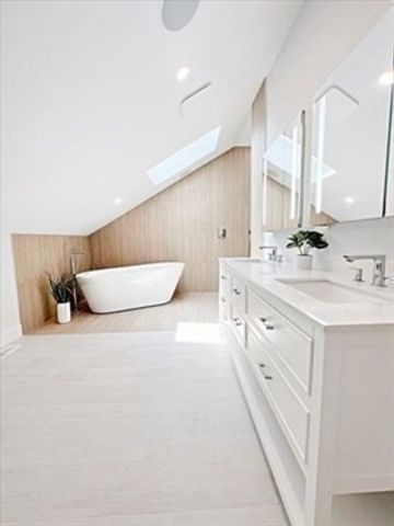 11-13 Lowell St 11B, Arlington, MA 02476