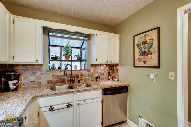 2515 Skyland Trail NE, Brookhaven, GA 30319