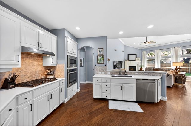 1707 Crown Point Road, Mckinney, TX 75072