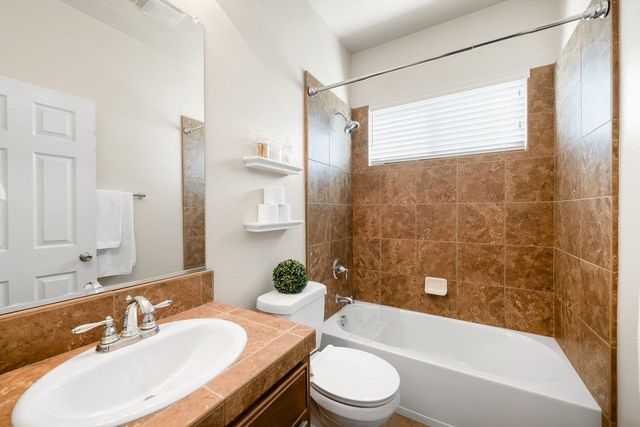 1948 Vignolia Loop, Roseville, CA 95747