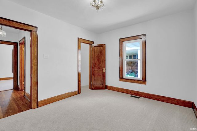 2515 Washington Avenue, Bedford, IN 47421