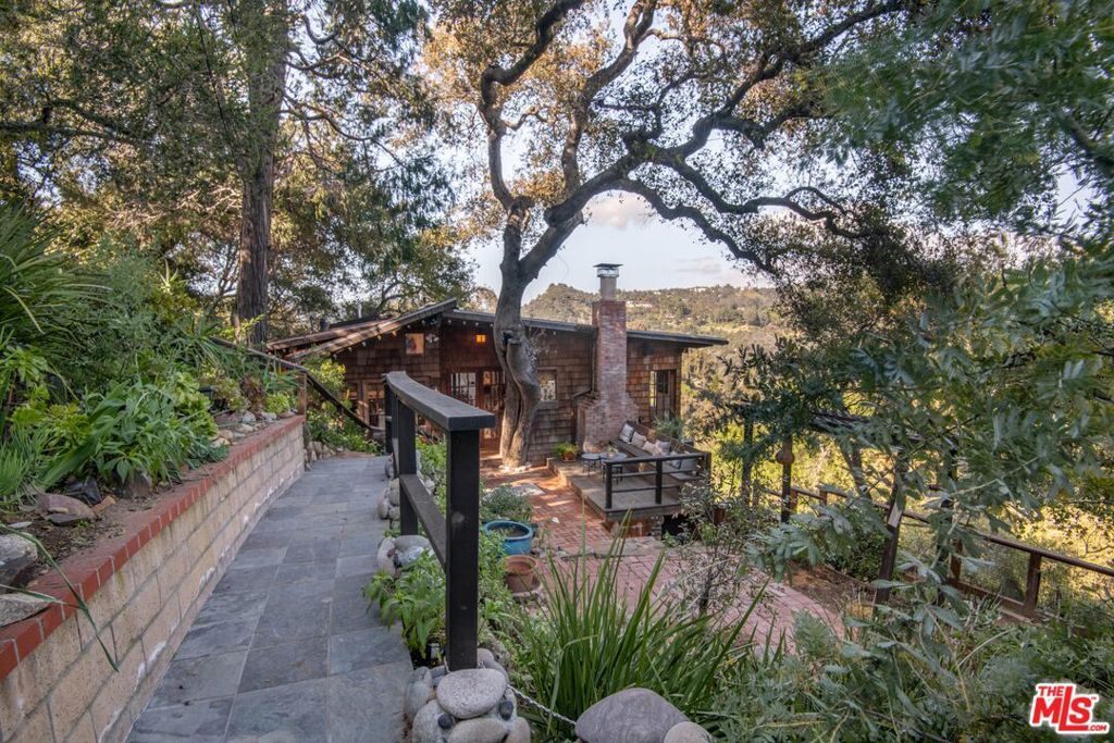 19963 Observation Drive, Topanga, CA 90290 — photo 2