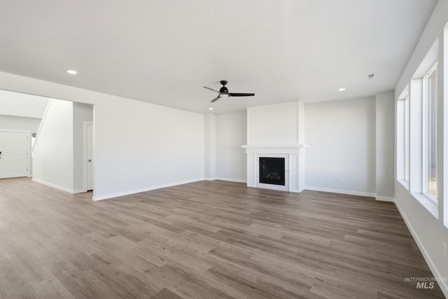 5329 S Big Jacks Creek Ave, Nampa, ID 83686