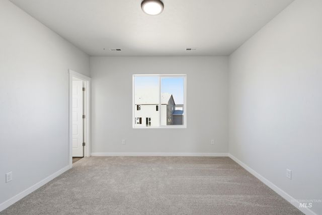 5329 S Big Jacks Creek Ave, Nampa, ID 83686