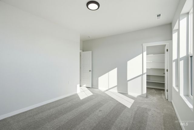 5329 S Big Jacks Creek Ave, Nampa, ID 83686