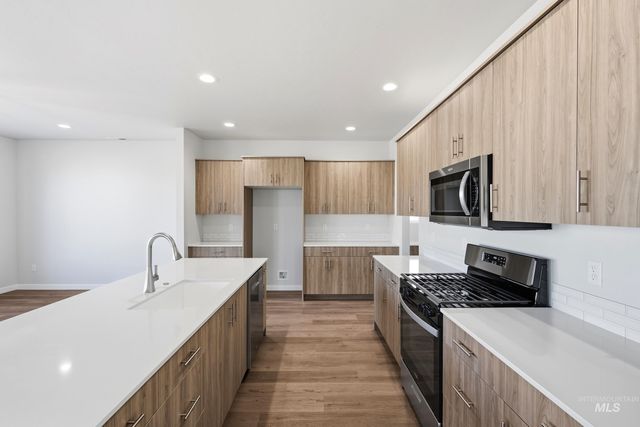 5329 S Big Jacks Creek Ave, Nampa, ID 83686