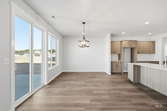 5329 S Big Jacks Creek Ave, Nampa, ID 83686