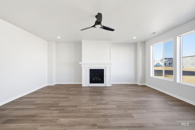 5329 S Big Jacks Creek Ave, Nampa, ID 83686