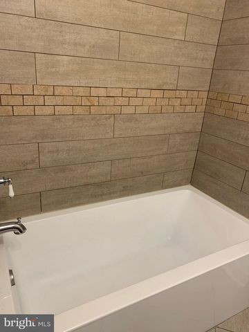 1008 E LAKE AVE, Baltimore, MD 21212