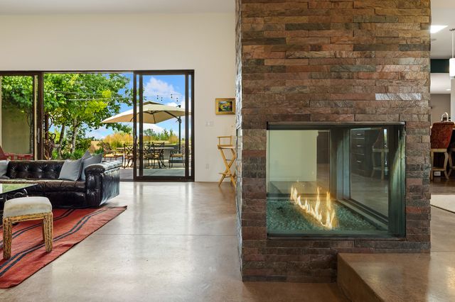 1858 Palacio Lane, Santa Fe, NM 87505