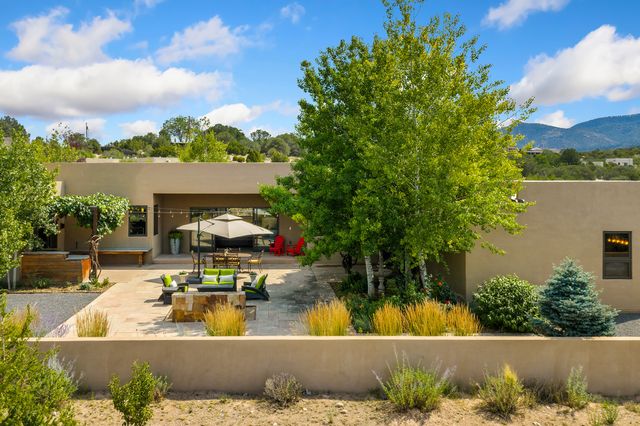 1858 Palacio Lane, Santa Fe, NM 87505