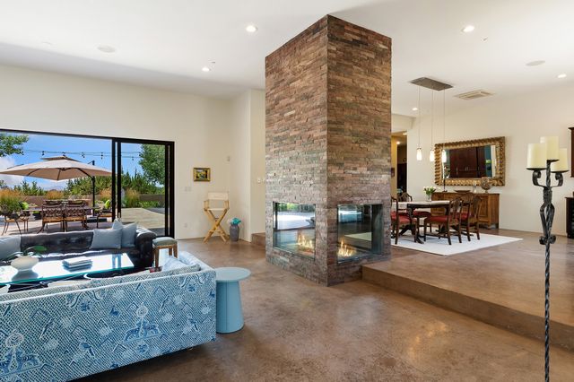 1858 Palacio Lane, Santa Fe, NM 87505