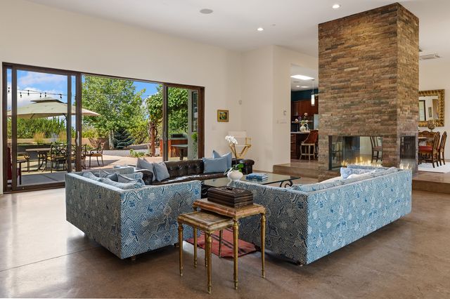 1858 Palacio Lane, Santa Fe, NM 87505