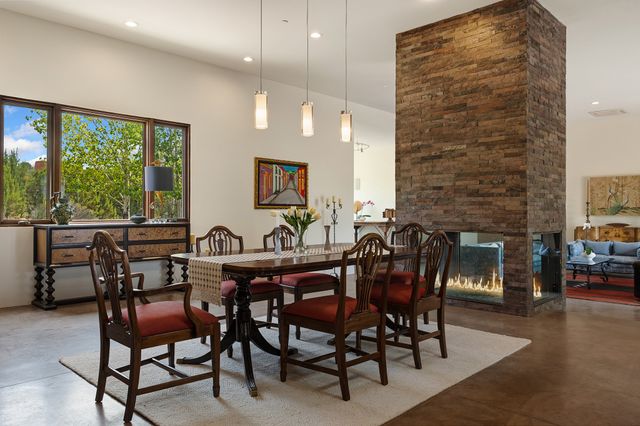 1858 Palacio Lane, Santa Fe, NM 87505