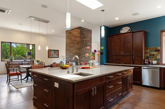 1858 Palacio Lane, Santa Fe, NM 87505