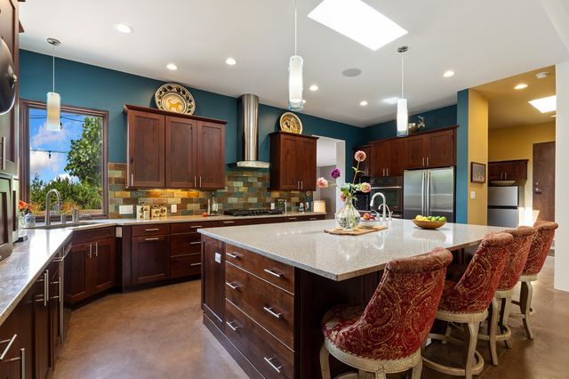 1858 Palacio Lane, Santa Fe, NM 87505