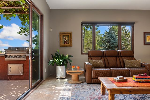 1858 Palacio Lane, Santa Fe, NM 87505