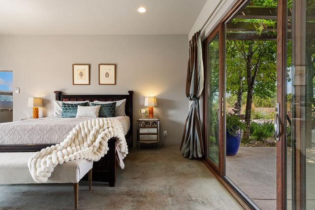 1858 Palacio Lane, Santa Fe, NM 87505