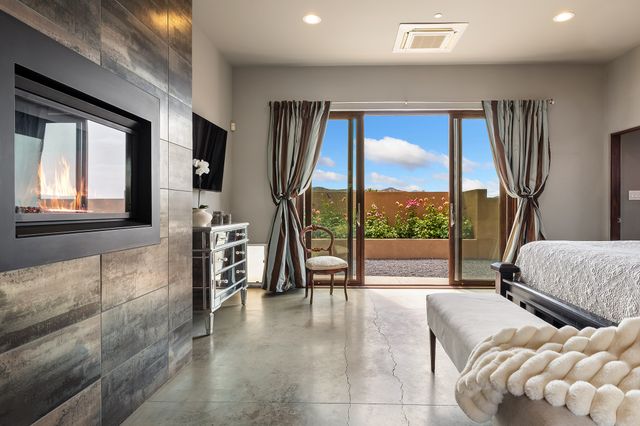 1858 Palacio Lane, Santa Fe, NM 87505