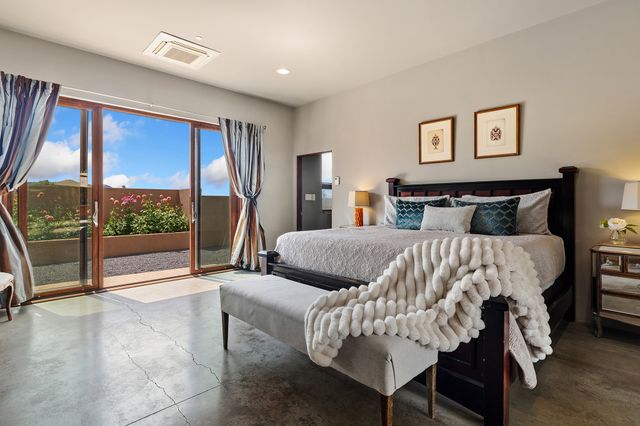1858 Palacio Lane, Santa Fe, NM 87505