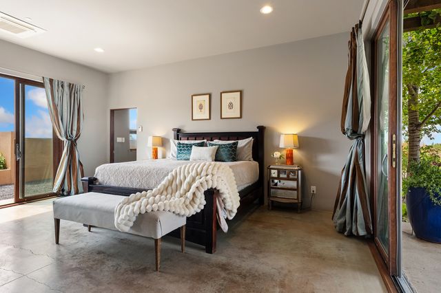 1858 Palacio Lane, Santa Fe, NM 87505