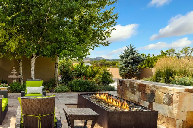 1858 Palacio Lane, Santa Fe, NM 87505