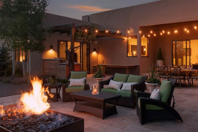 1858 Palacio Lane, Santa Fe, NM 87505