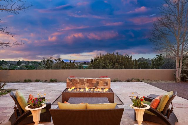 1858 Palacio Lane, Santa Fe, NM 87505