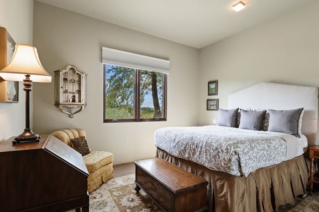 1858 Palacio Lane, Santa Fe, NM 87505