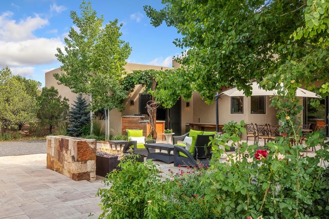 1858 Palacio Lane, Santa Fe, NM 87505