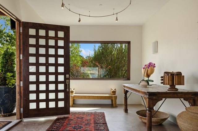 1858 Palacio Lane, Santa Fe, NM 87505