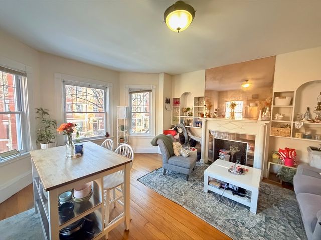 2 Symphony Rd 3, Boston, MA 02215