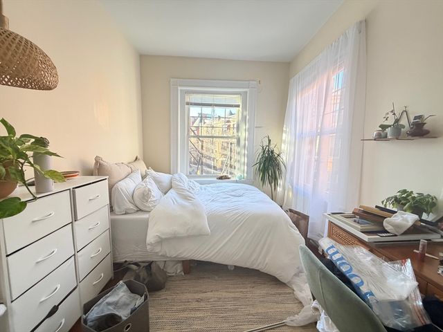 2 Symphony Rd 3, Boston, MA 02215