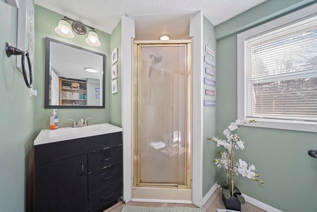 223 W Shore Avenue, Manchester, NH 03109